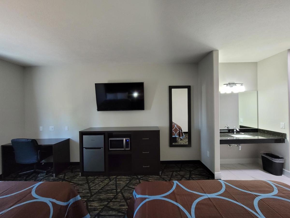 Best Inn Motel Salina Exterior photo