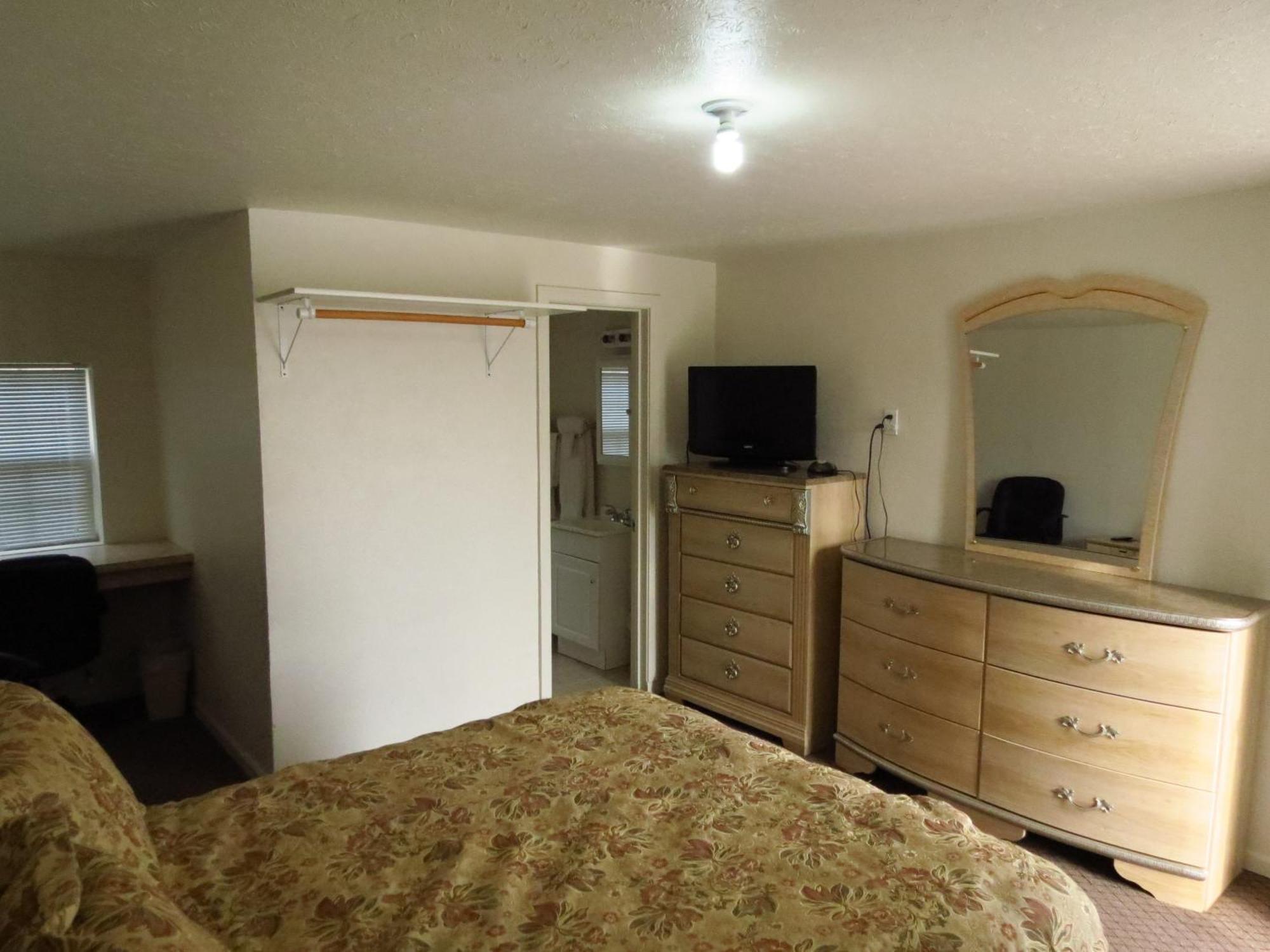 Best Inn Motel Salina Exterior photo